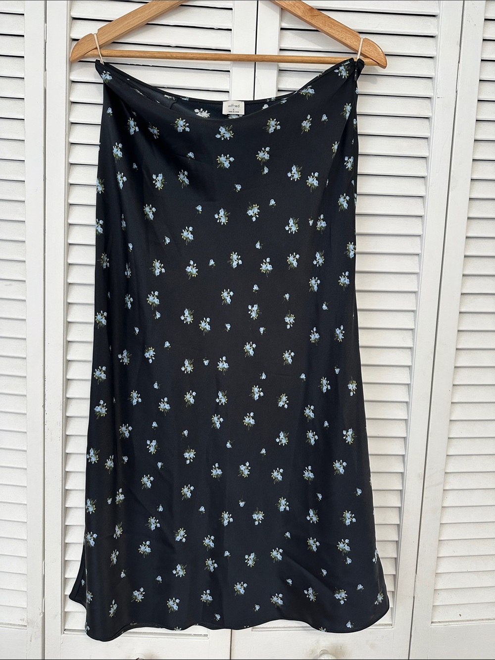 Wilfred
Ambience Silk Skirt- 100% silk
